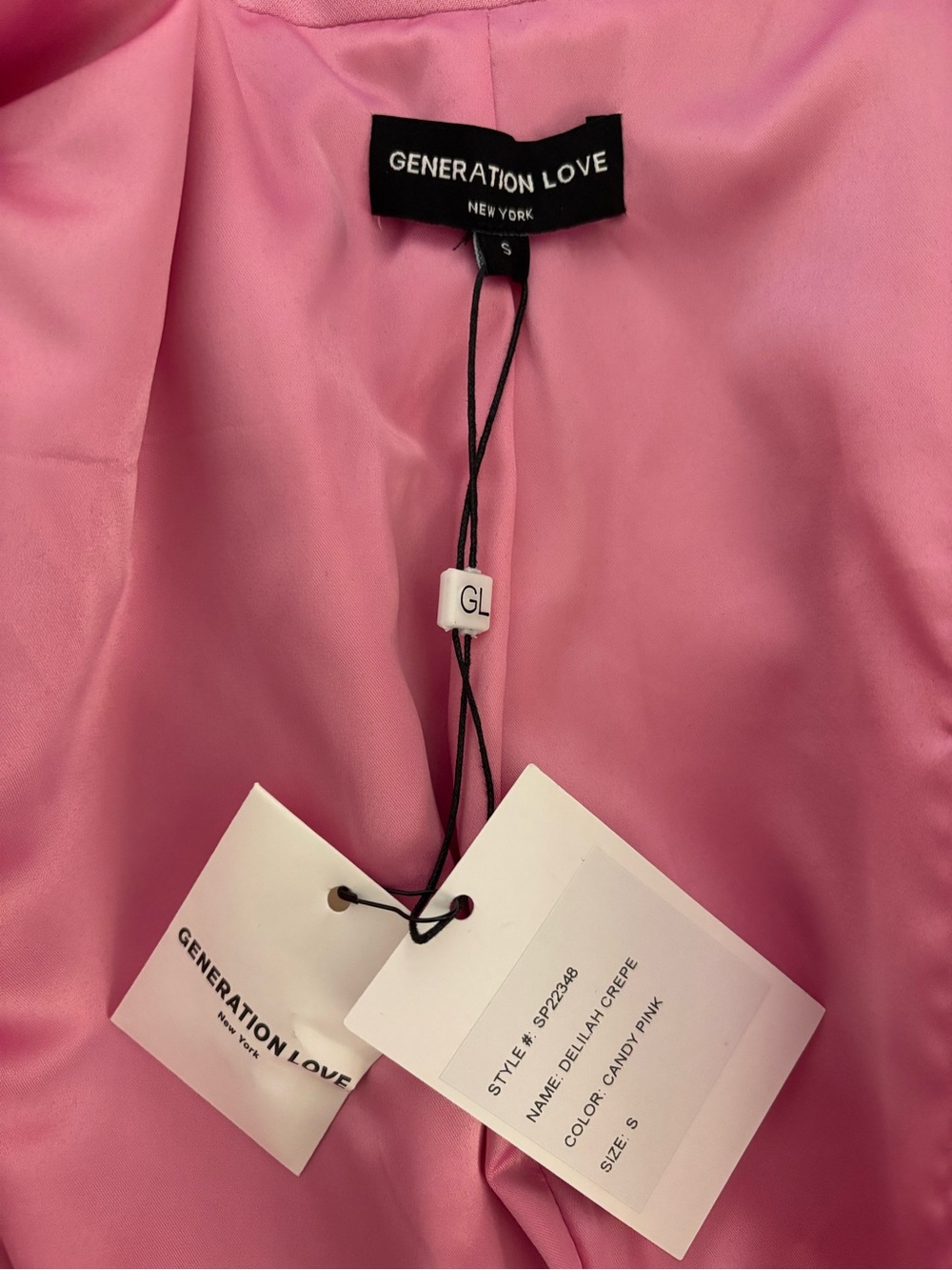 Generation Love Delilah Crepe Blazer in Candy Pink 🎀 - Picture 5 of 5
